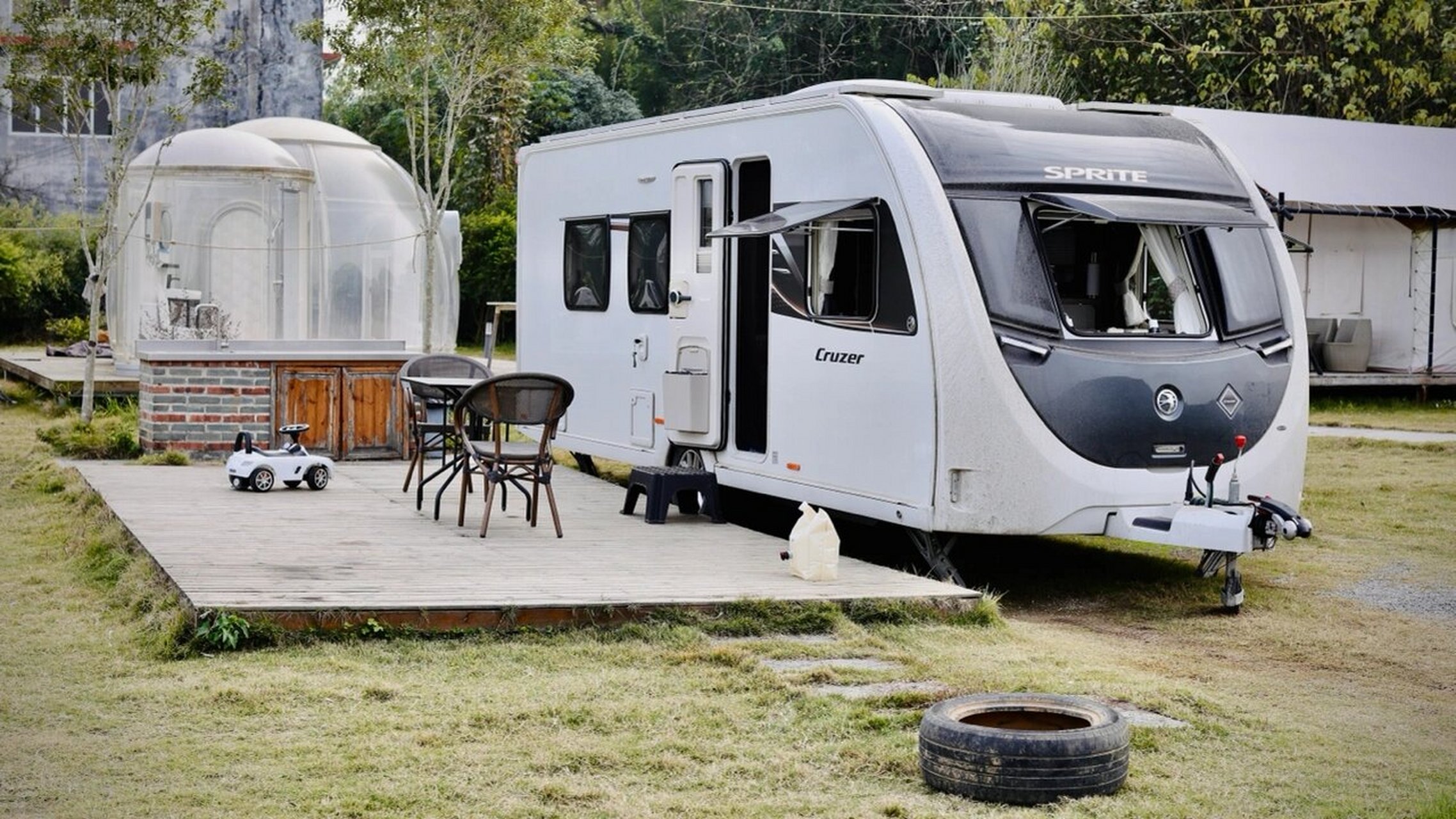 拖挂老炮儿开的【阳朔·黄金地段房车营地】 99【地理位置与出入口