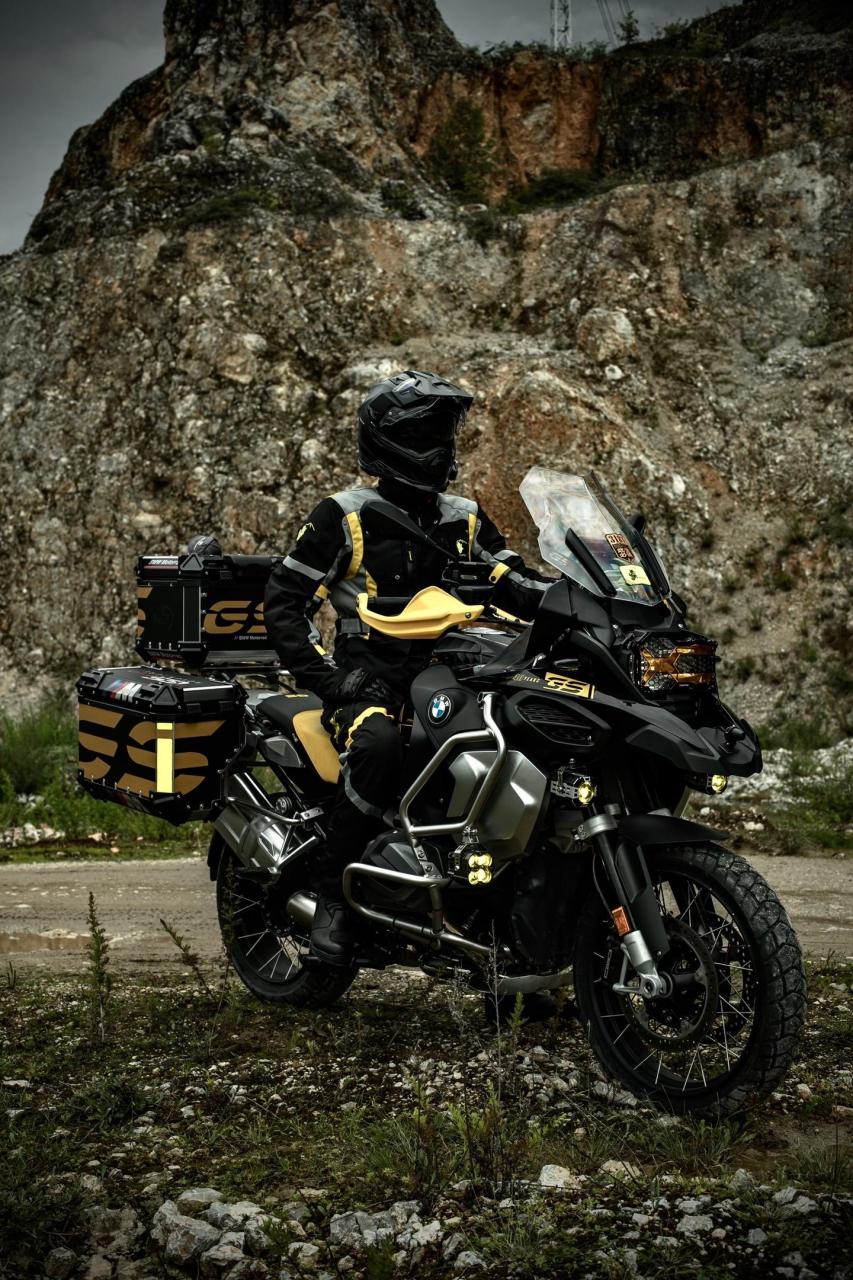 宝马水鸟adv40周年纪念版