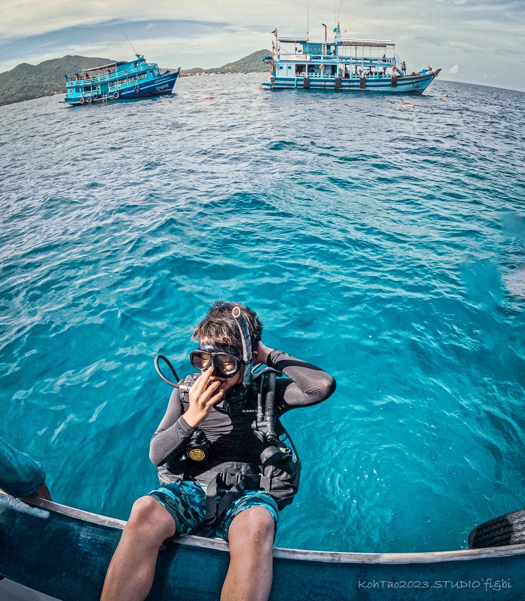 记录青少年潜水员的大海