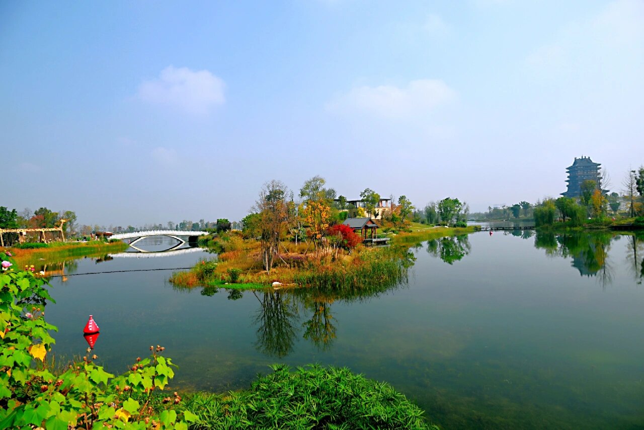 【湖之语】东安湖之秋:多彩,静谧,温柔 东安湖公园,位于龙泉驿区,坐