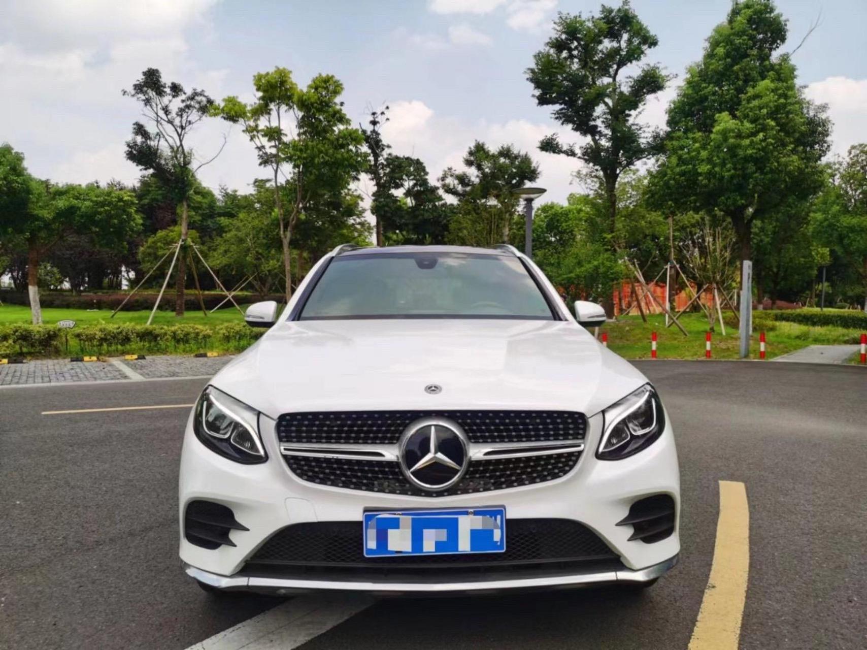 奔驰glc260报价及图片(奔驰glc260报价及图片参数)