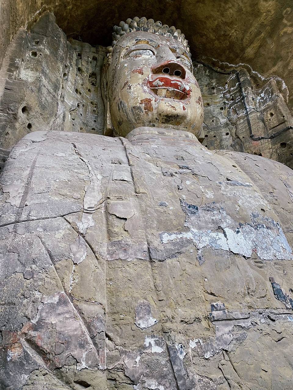 荣县大佛石窟  荣县大佛寺位于四川省自贡市荣县城区大佛街大佛寺一号