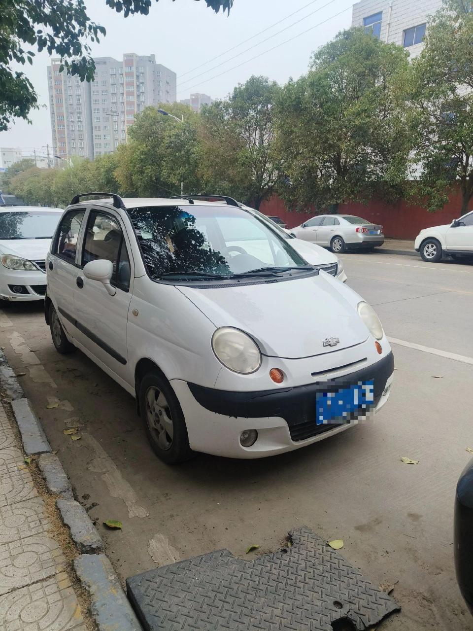 雪佛兰乐驰一手车11年上户手续齐全带全险到9月底,特价2999