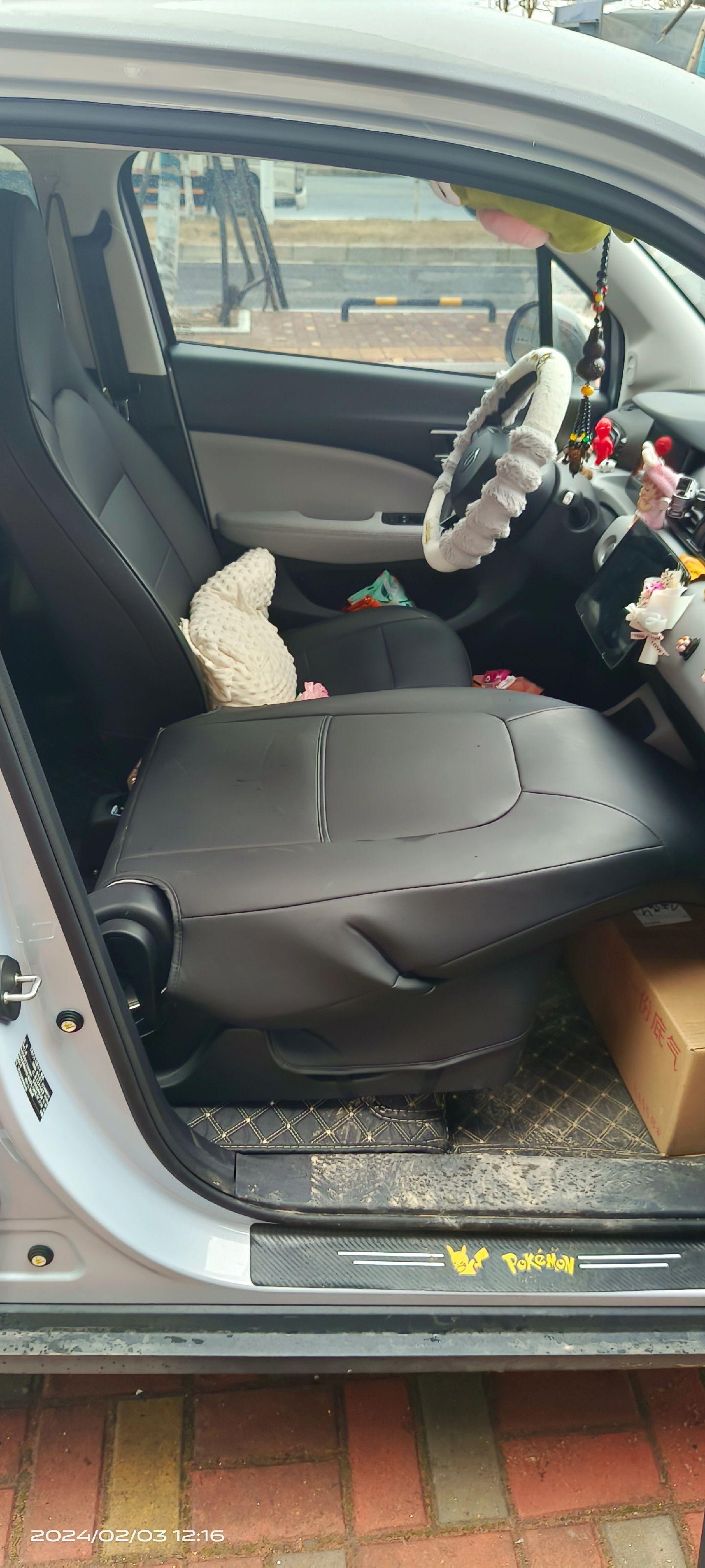 领跑t03,小年,美女早上来改装副驾驶座椅放平,效果明显,客户满意,后期