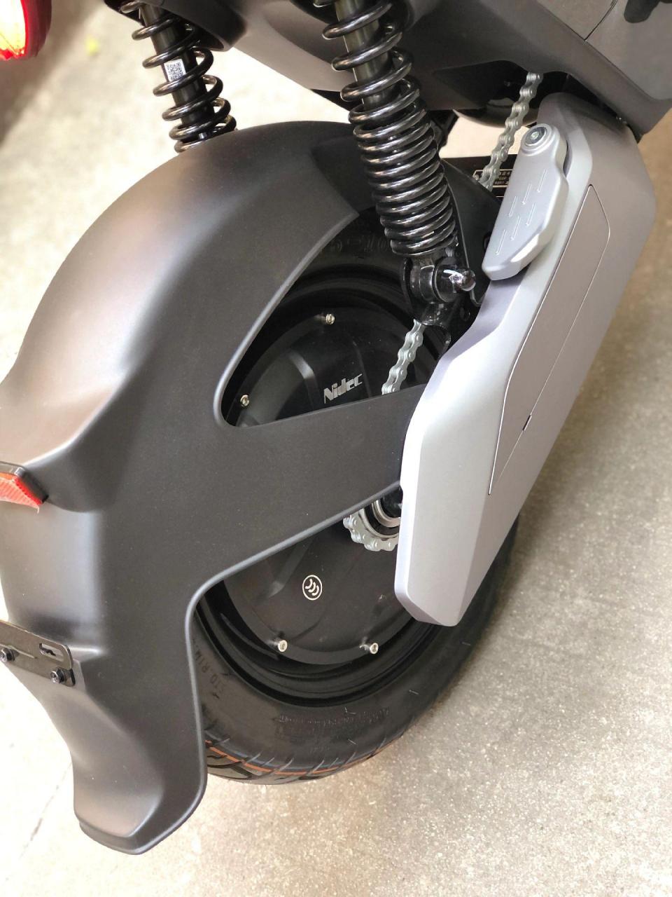 雅迪vfly z150高性能高编航列探索无限可能 自带气场 .