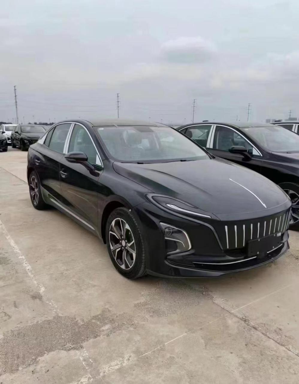 8月红旗电车eqm5最新政策 431续航1658指导价9.