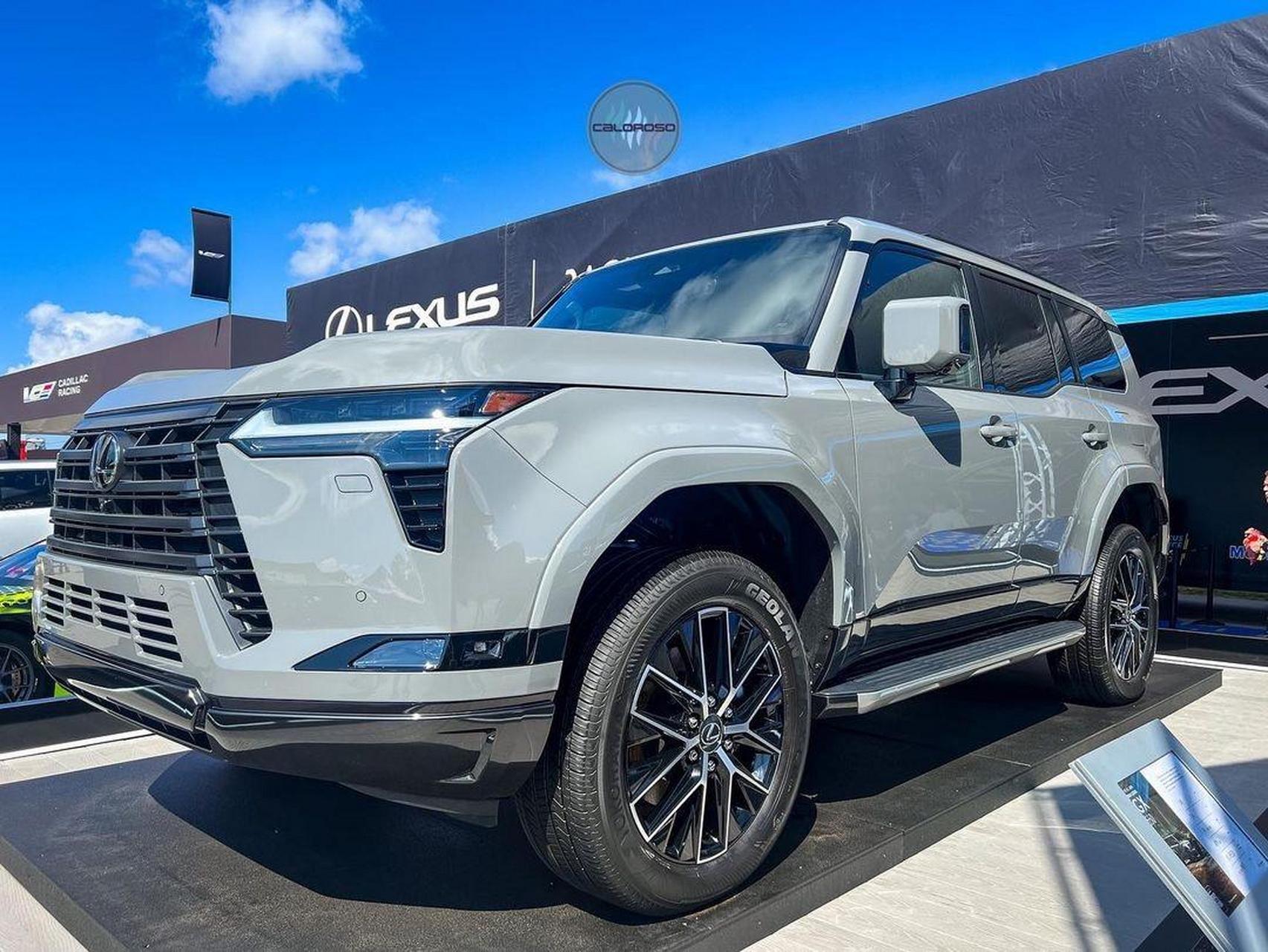 纳多灰的新款雷克萨斯gx550!全新2024款gx550豪华 suv 4wd!349马力3.