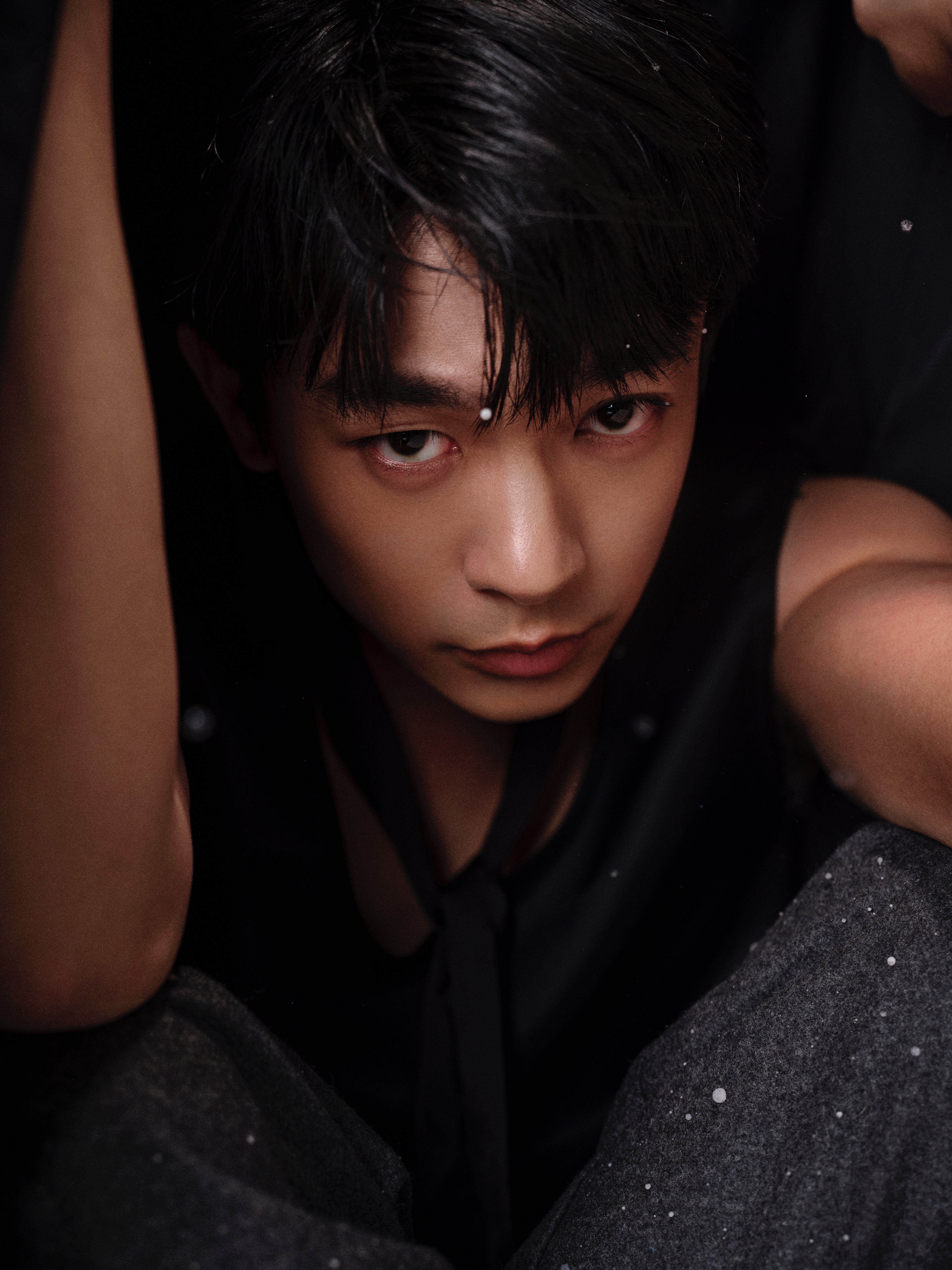 张宥浩超话#张宥浩0208生日快乐# 就像雪花只遵循风的指引,肆意地舒展