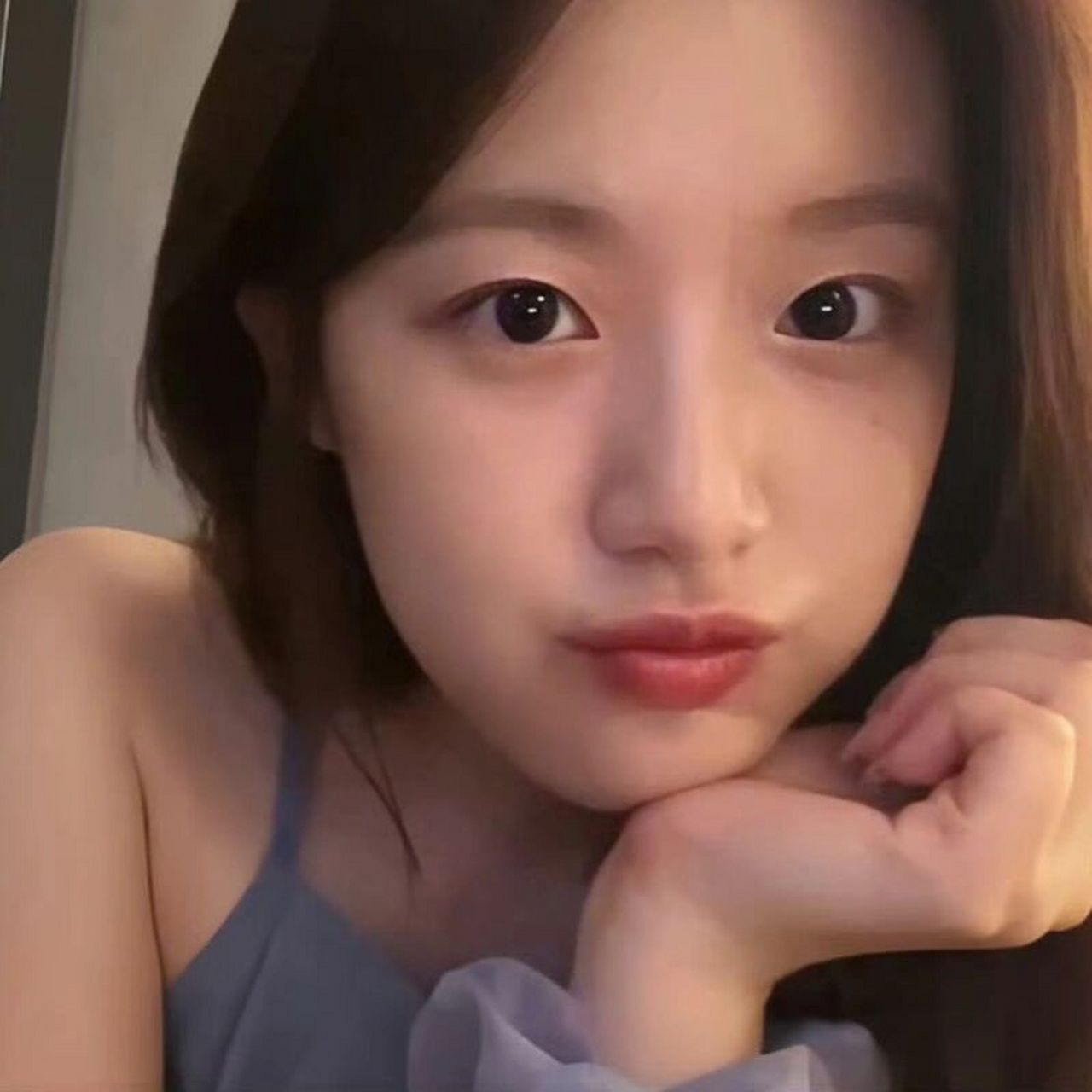 叶舒华稀有头像!直播素颜yyds