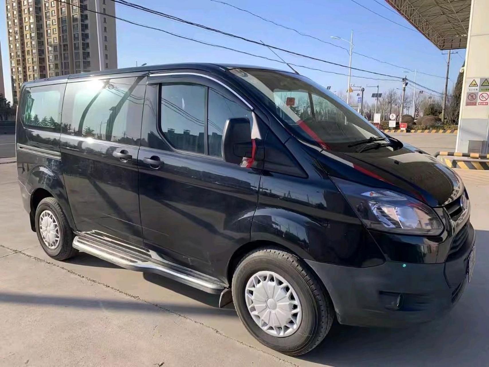 19年福特新全顺,黑武士柴油6座,原漆一手,2.