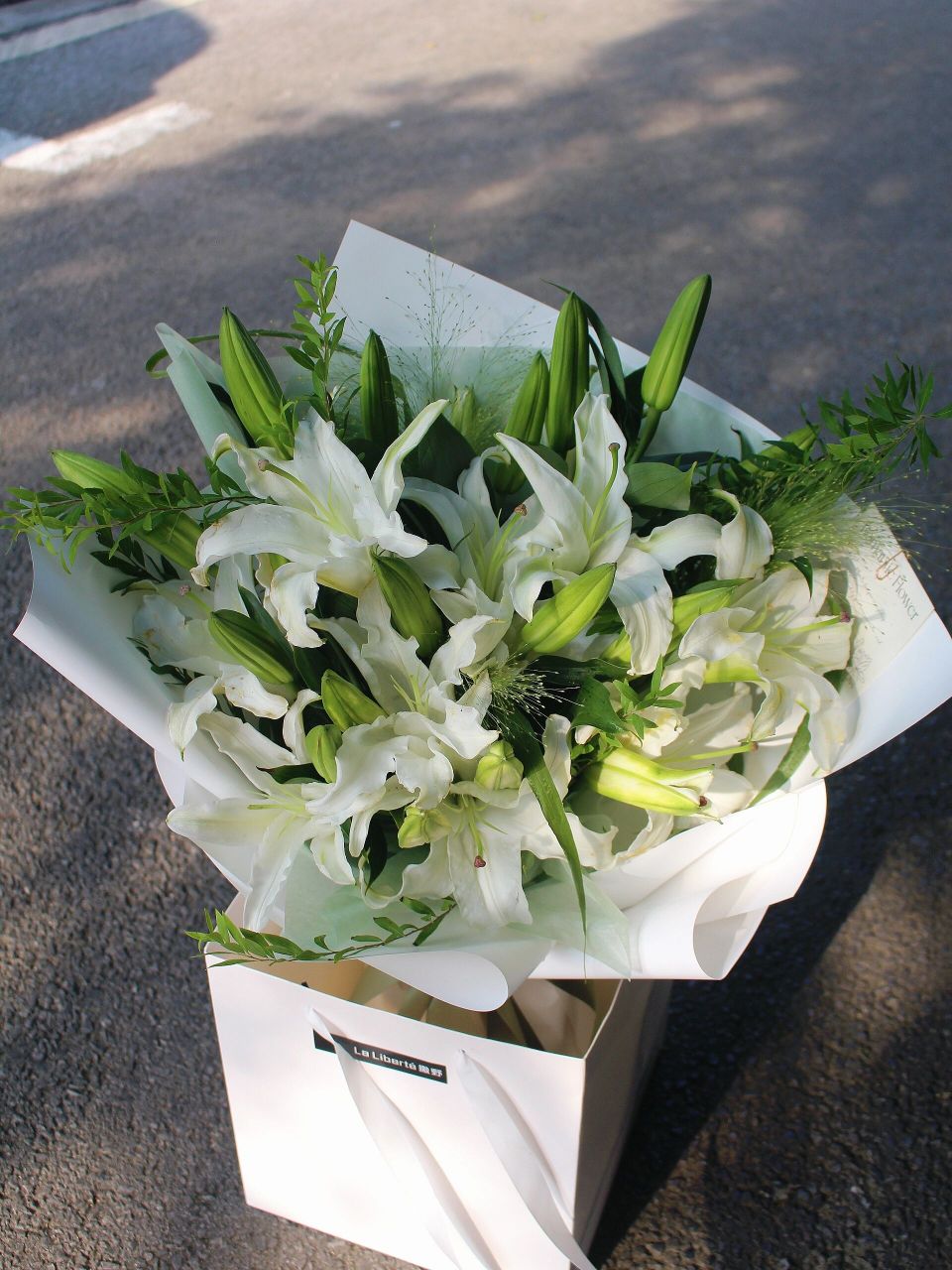 百年好合花束|白百合 送给新人的白百合花束 佳偶天成 永结同心