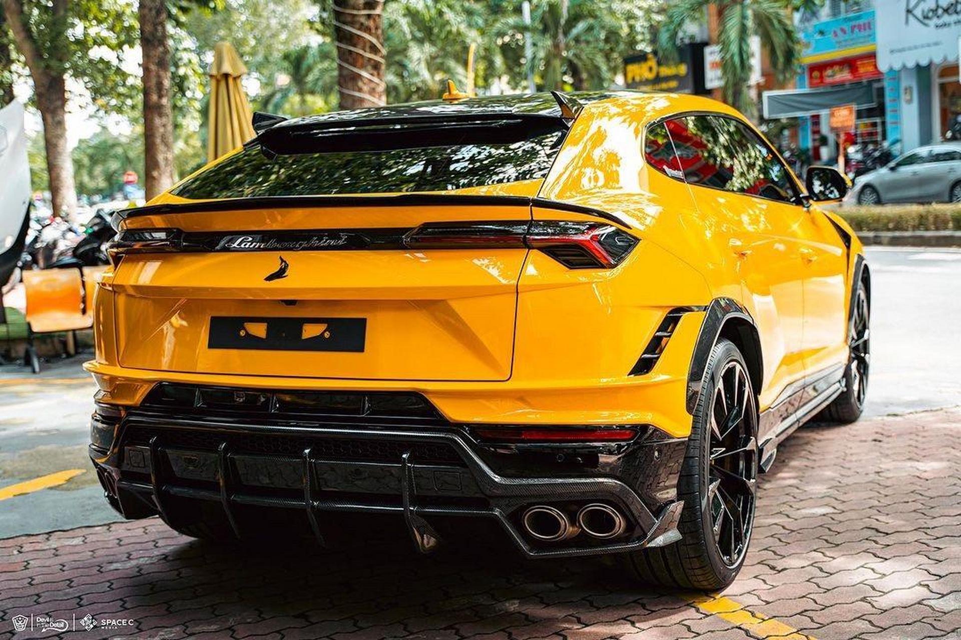 兰博基尼urus改装topcar干碳套件.