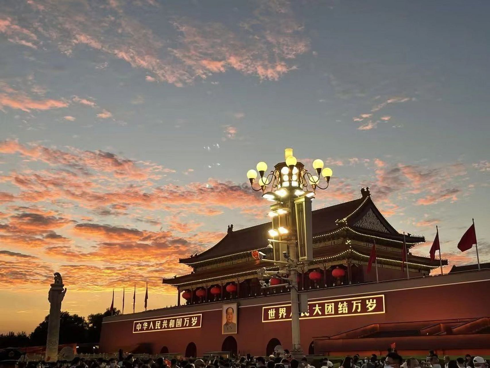 国家繁荣昌盛|背景图. 人民有信仰 国家有力量 民族有希望.