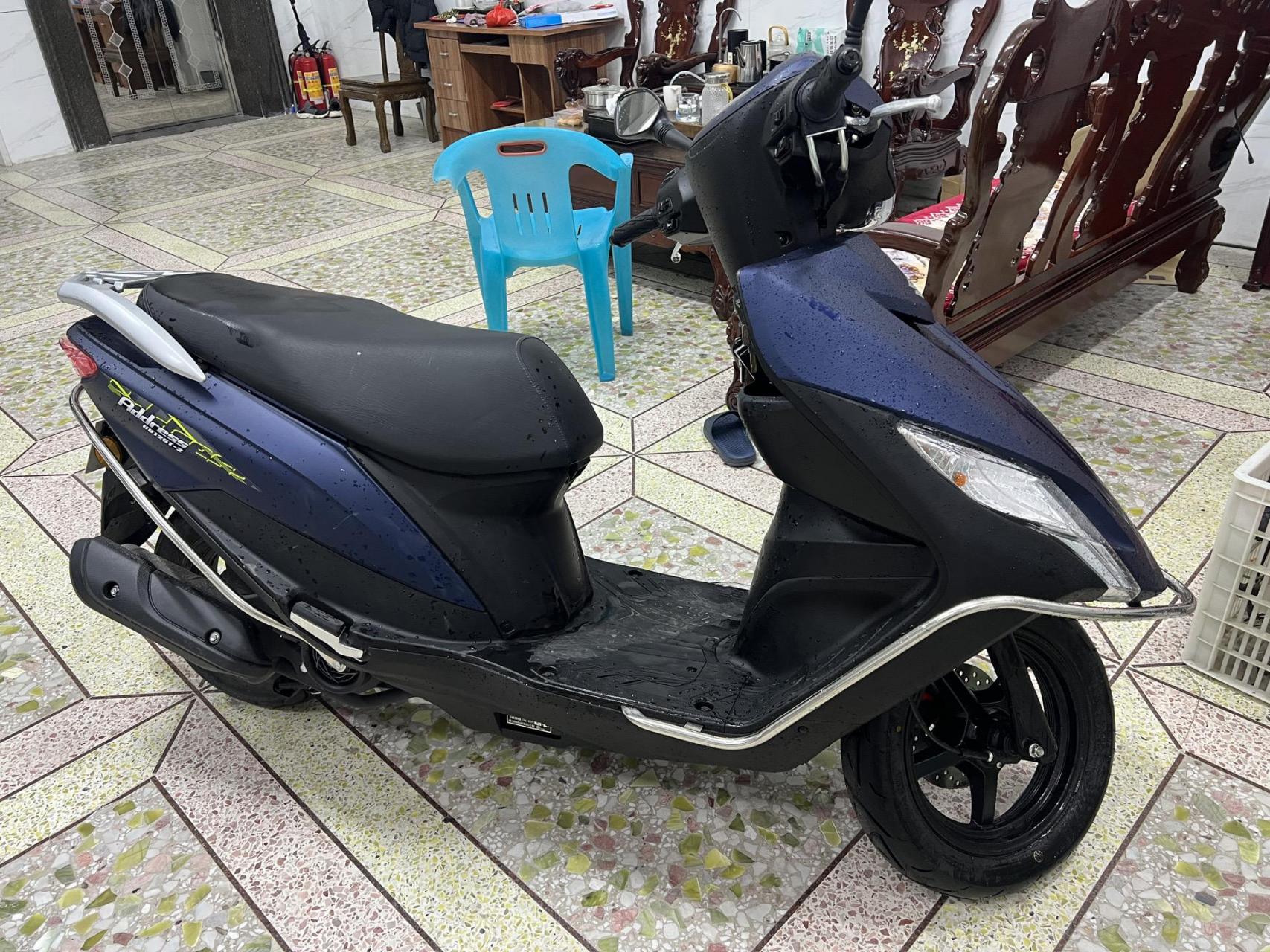 铃木uu125 95加满实测油耗一箱油跑200公里!