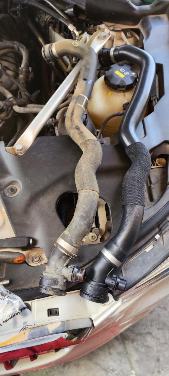 宝马x3 b48发动机 更换水泵