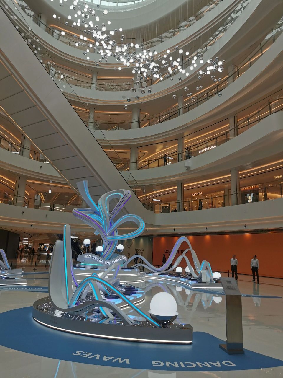 南昌游玩|八一广场必逛新晋轻奢型综合商场 南昌新开的一个高端商场