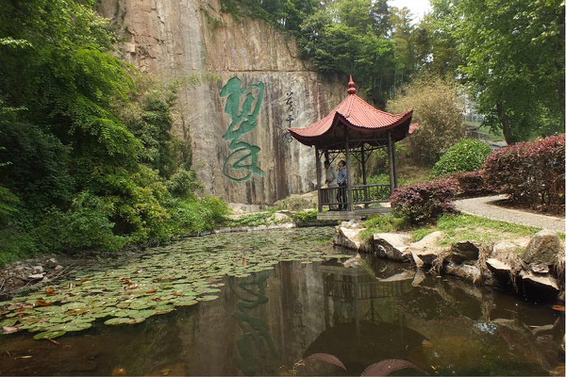 莫干山景区必去之剑池|徒步背包客|江浙旅游 关注七七不迷路噢 78
