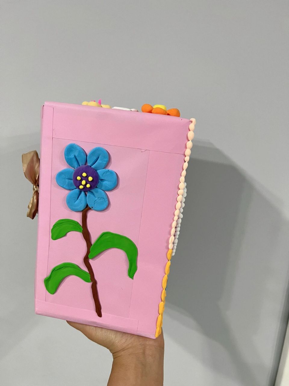 纸箱手工作品 爱的信箱98有什么秘密这回可以和同学们一起分享啦