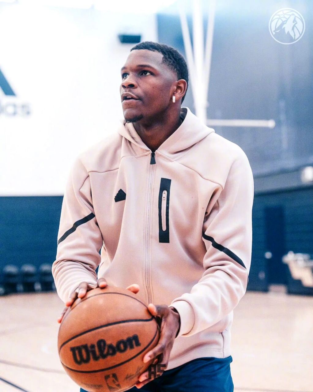 华子 #nba# #篮球# #篮球头像壁纸# #爱德华兹