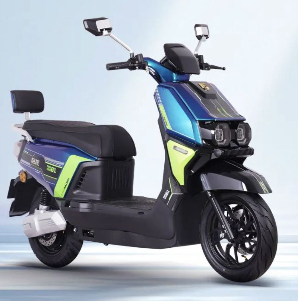 电动车市场现在可是两极分化啊,一边是高端品牌如雅迪,爱玛等,走的是