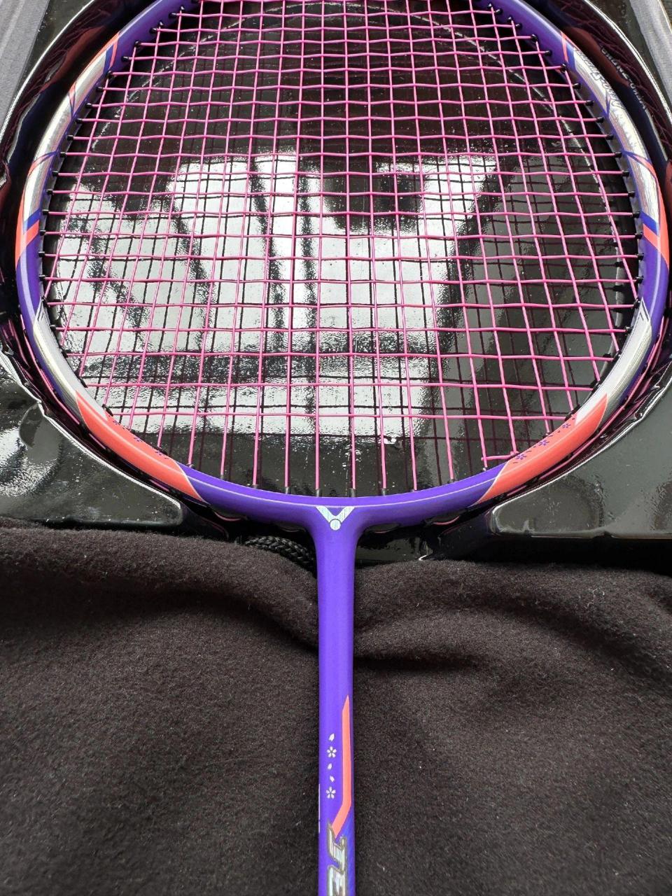 胜利威克多极速12f樱花刀羽毛球拍全碳素.