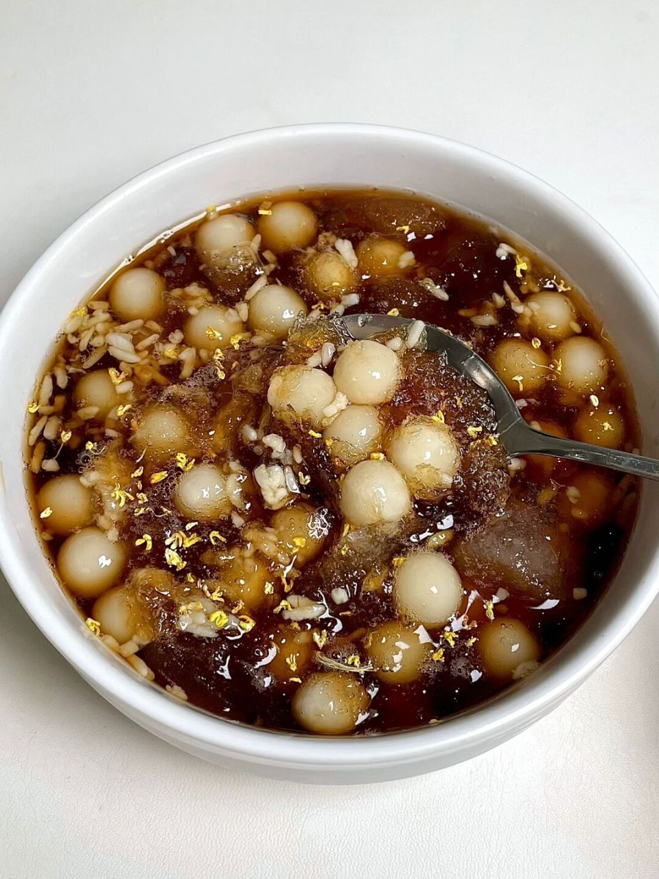 简直是夏日解暑神器[白眼] 糯叽叽的小圆子,冰凉清爽的红糖冰[舔屏]