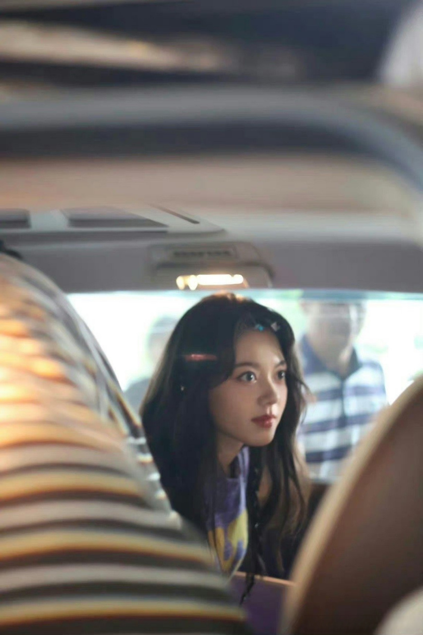 赵今麦侧颜好优越的鼻子啊