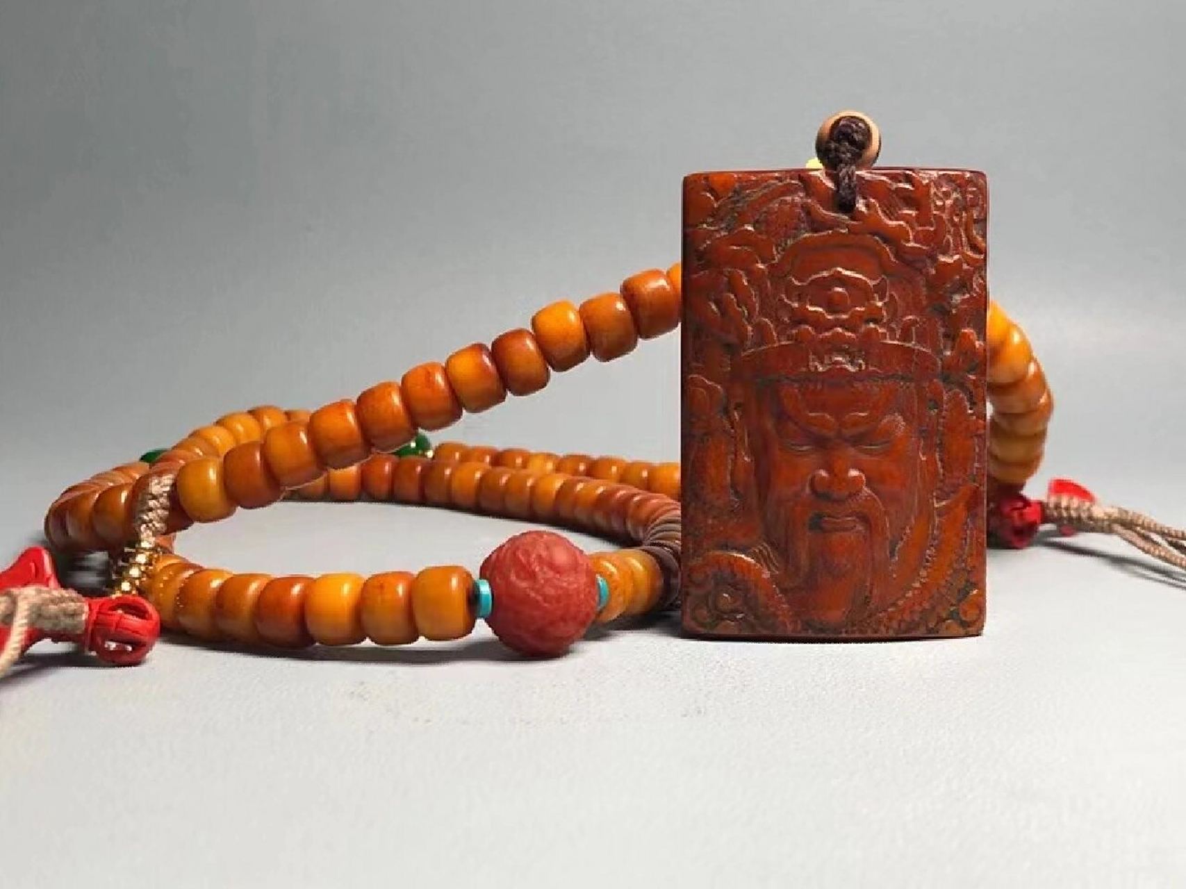 回流—藏区老豹骨108颗佛珠长链,9*7mm桶珠 风化纹明显,已有岁月痕迹