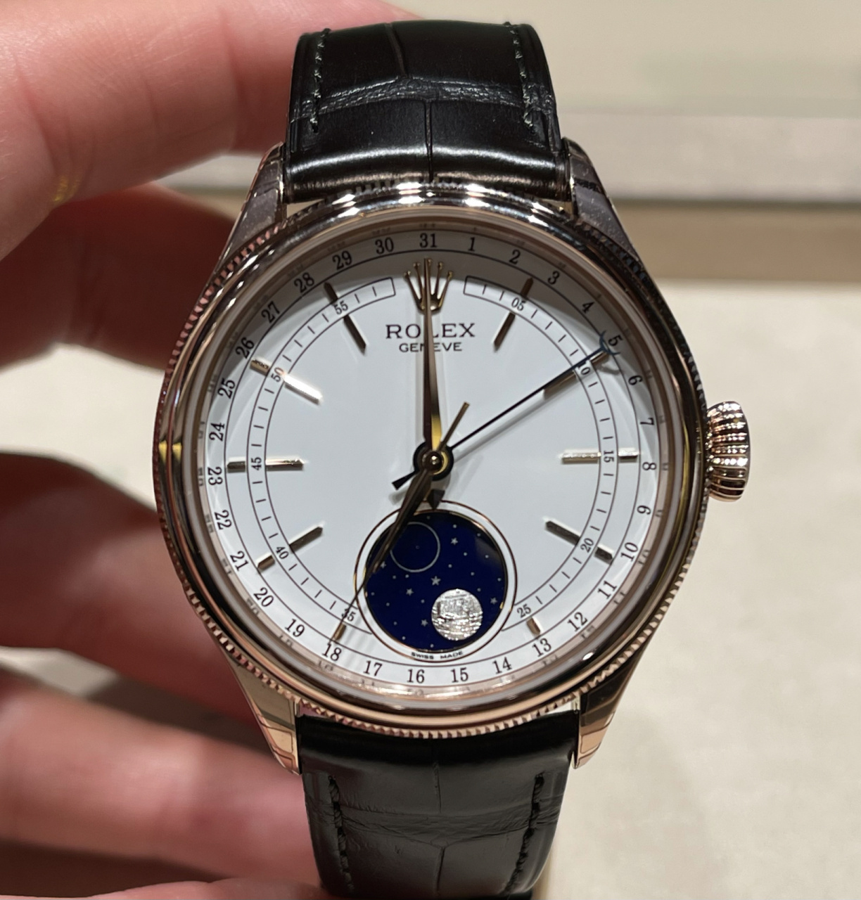 劳力士切利尼月相调校方法 很多小伙伴不太会调月相手表,其实遵循三步