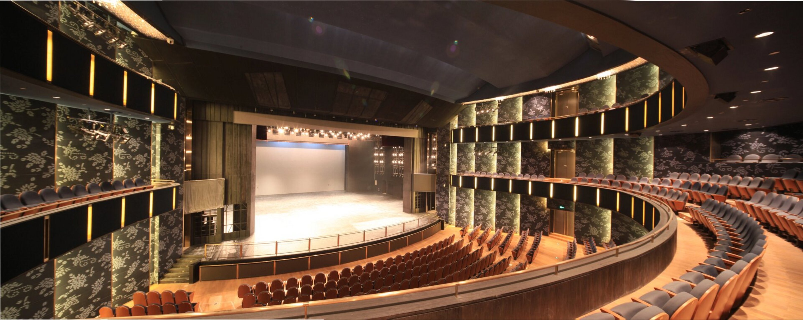 本期将为您介绍乌镇大剧院,沈家戏园,水剧场三大剧场～ 11566乌镇