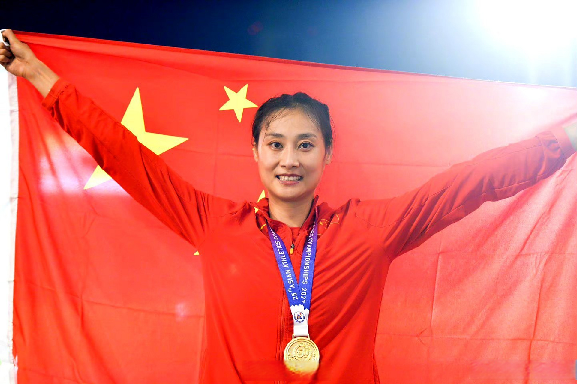 【#李玲夺得亚锦赛女子撑杆跳高冠军#】#亚锦赛女子撑杆跳李玲4米66