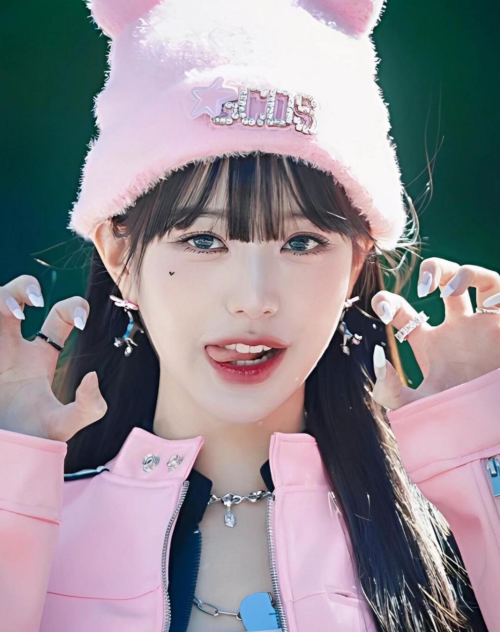 张元英高清美照😘 又是被小圆给美哭的一天😍