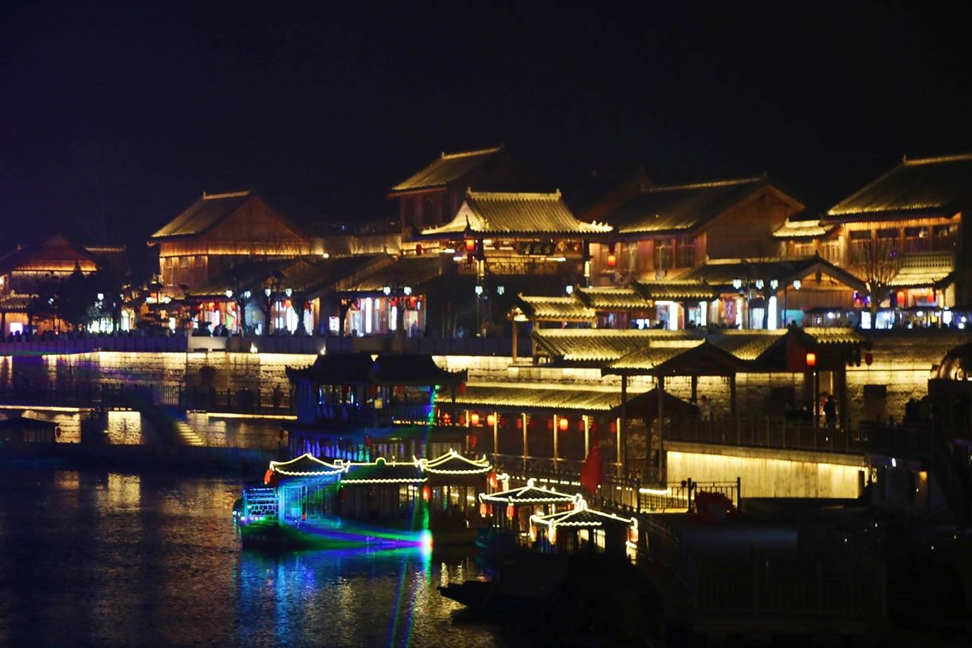 邯郸夜景:一秒穿越,目睹古城盛况 明朝年间,滏阳河与漳河自此相离