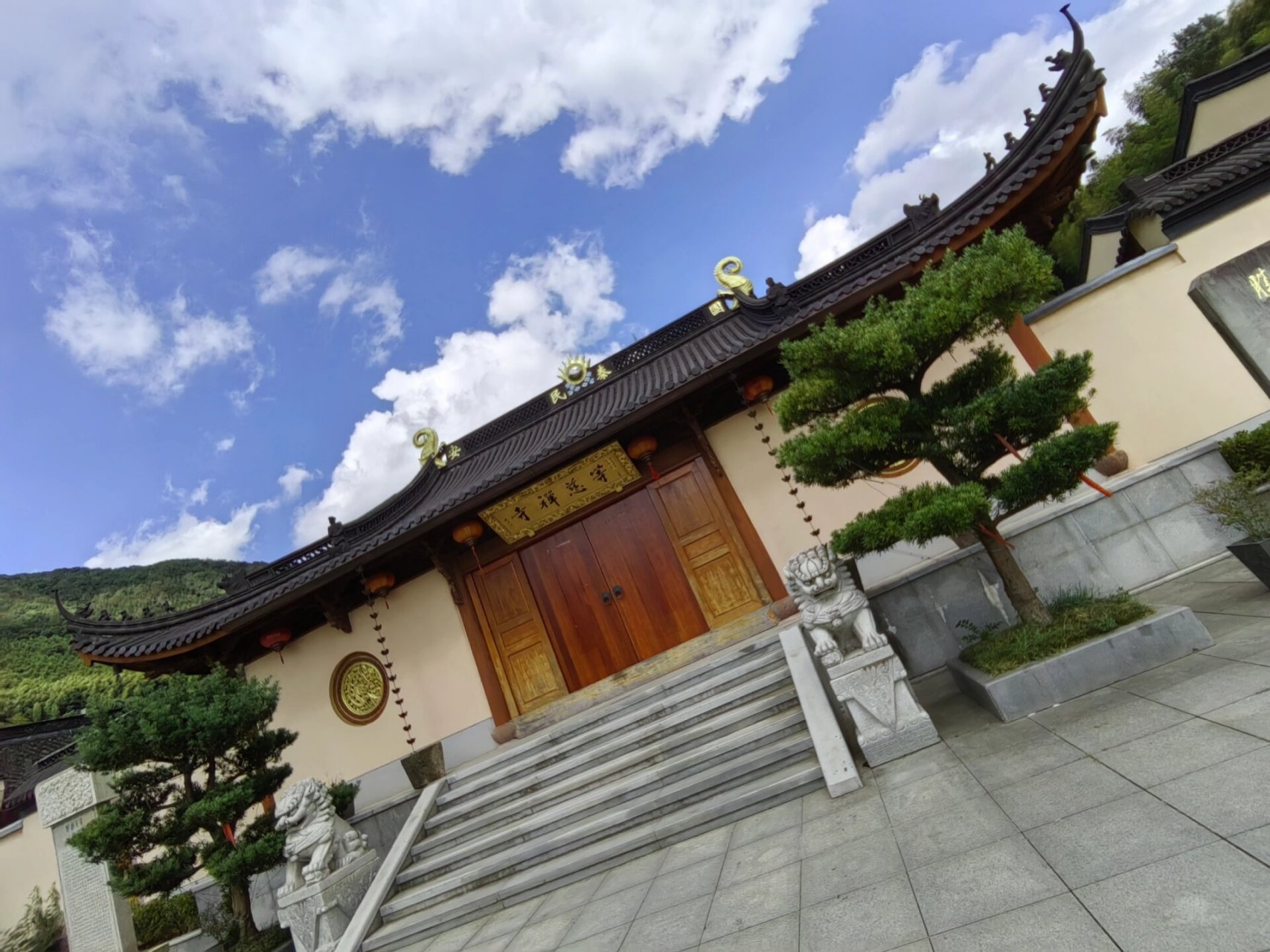 象山等慈禅寺 虔诚的祈祷