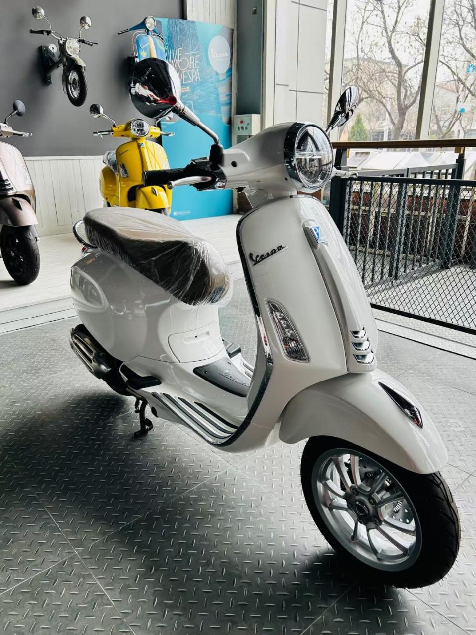 全新意大利维斯帕春天150