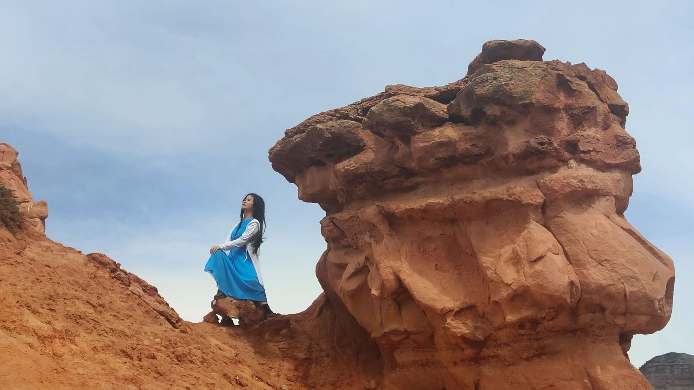 南疆行之乌恰红山谷 乌恰县红山谷属于托云乡的一处天然草场,海拔3300