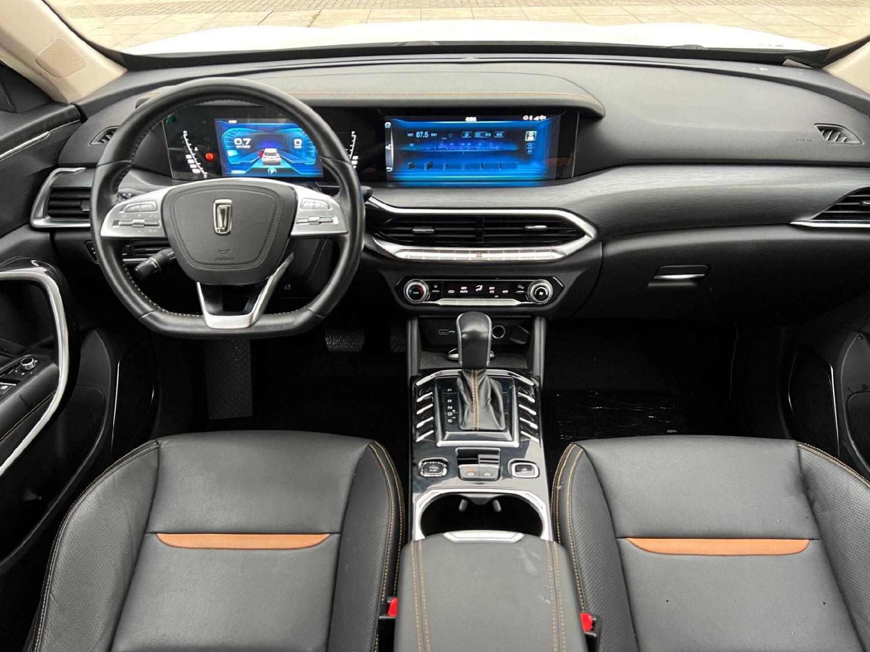 最新到店19年12月奔腾t77,1.2t四杠机,私家一手车,安全行驶了1.