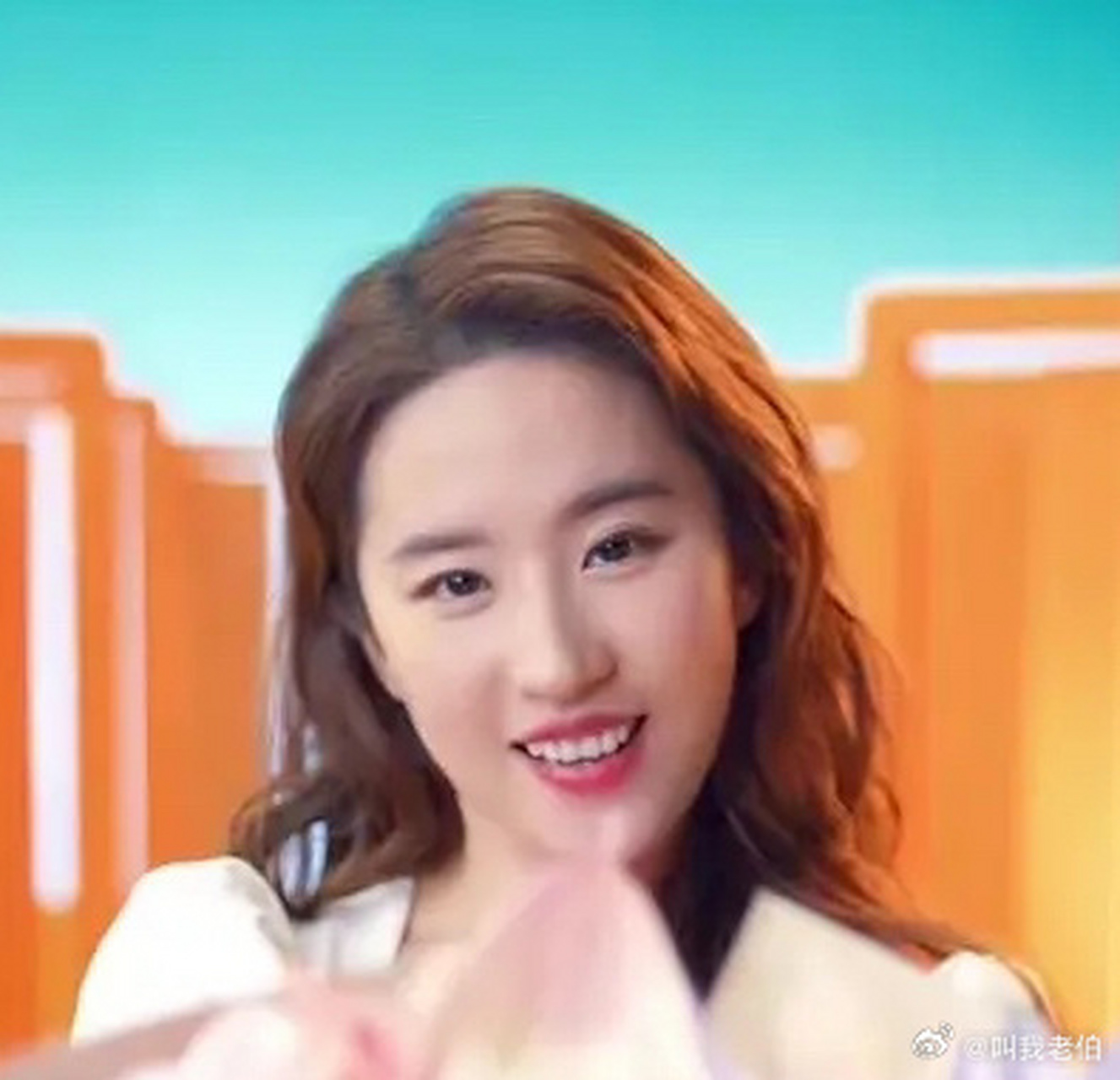 刘亦菲为什么不整牙呢,她的牙真的是脸上的硬伤