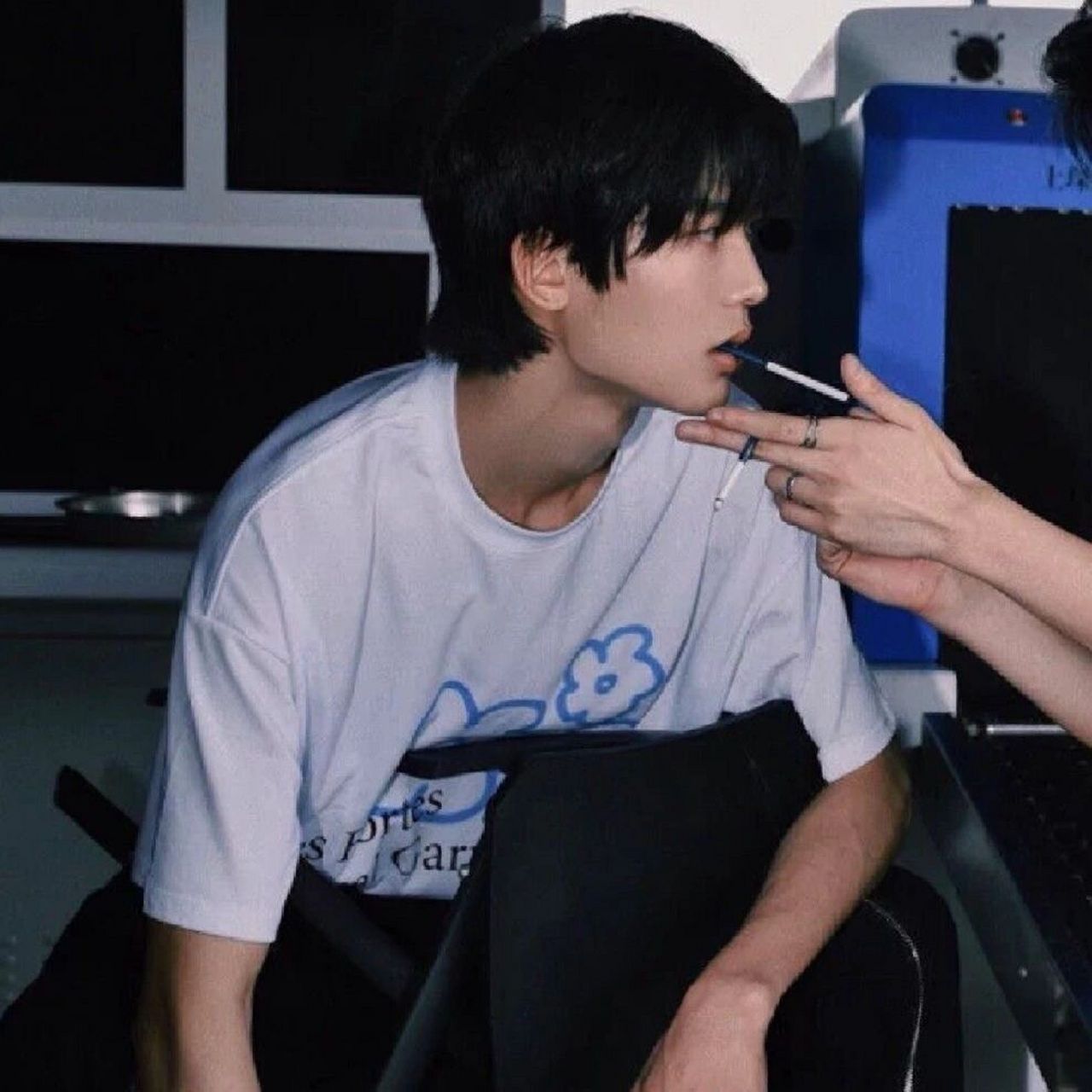 超好看的真人男生情头