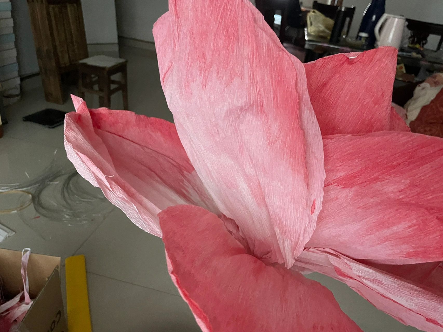 荷花皱纹纸制作教程,内附g买93,摄影婚庆布 手工皱纸花教程: 95