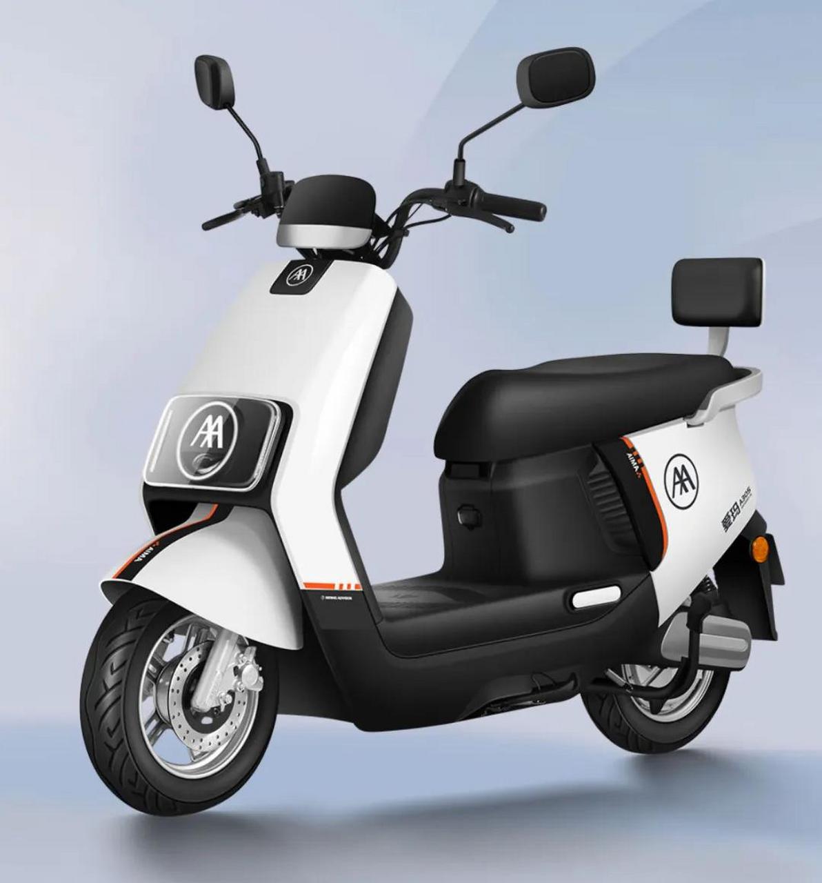 电摩做到3000元以下,有100km续航,带防盗锁车,遥控解锁等智能功能