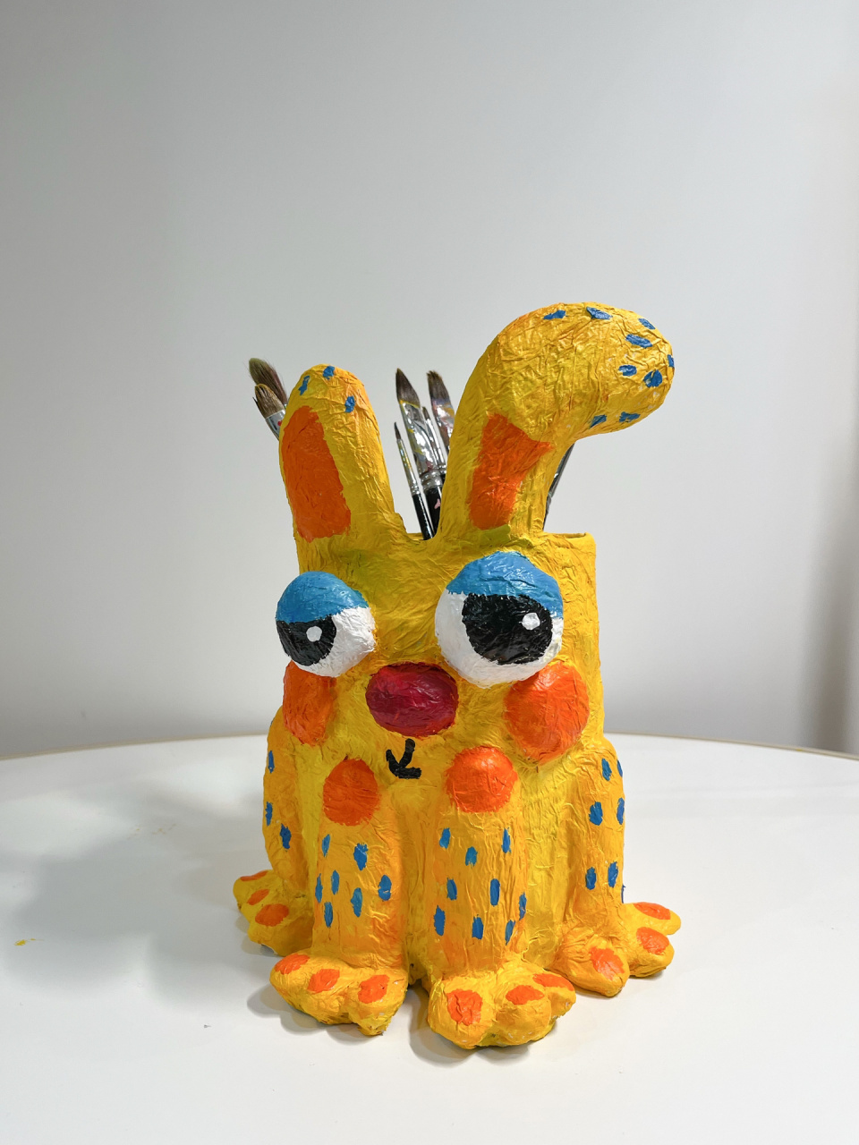 废物利用|奶粉罐改造diy笔筒 平时喝完的奶粉罐不要扔,改造利用一下也