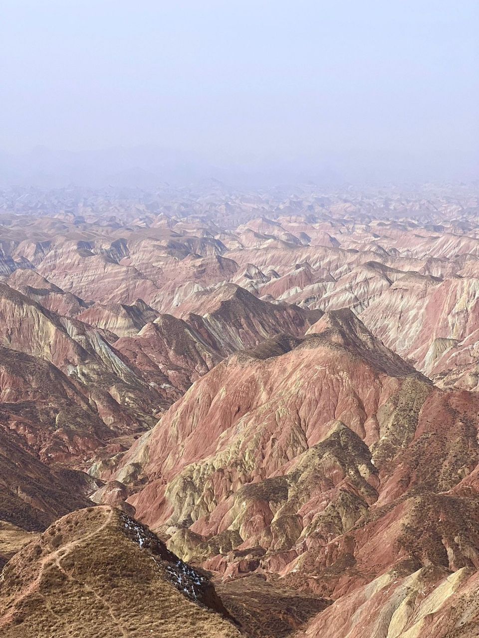 天下群山 9815兰州水墨丹霞景区 99兰州市永登县 9960元(包含