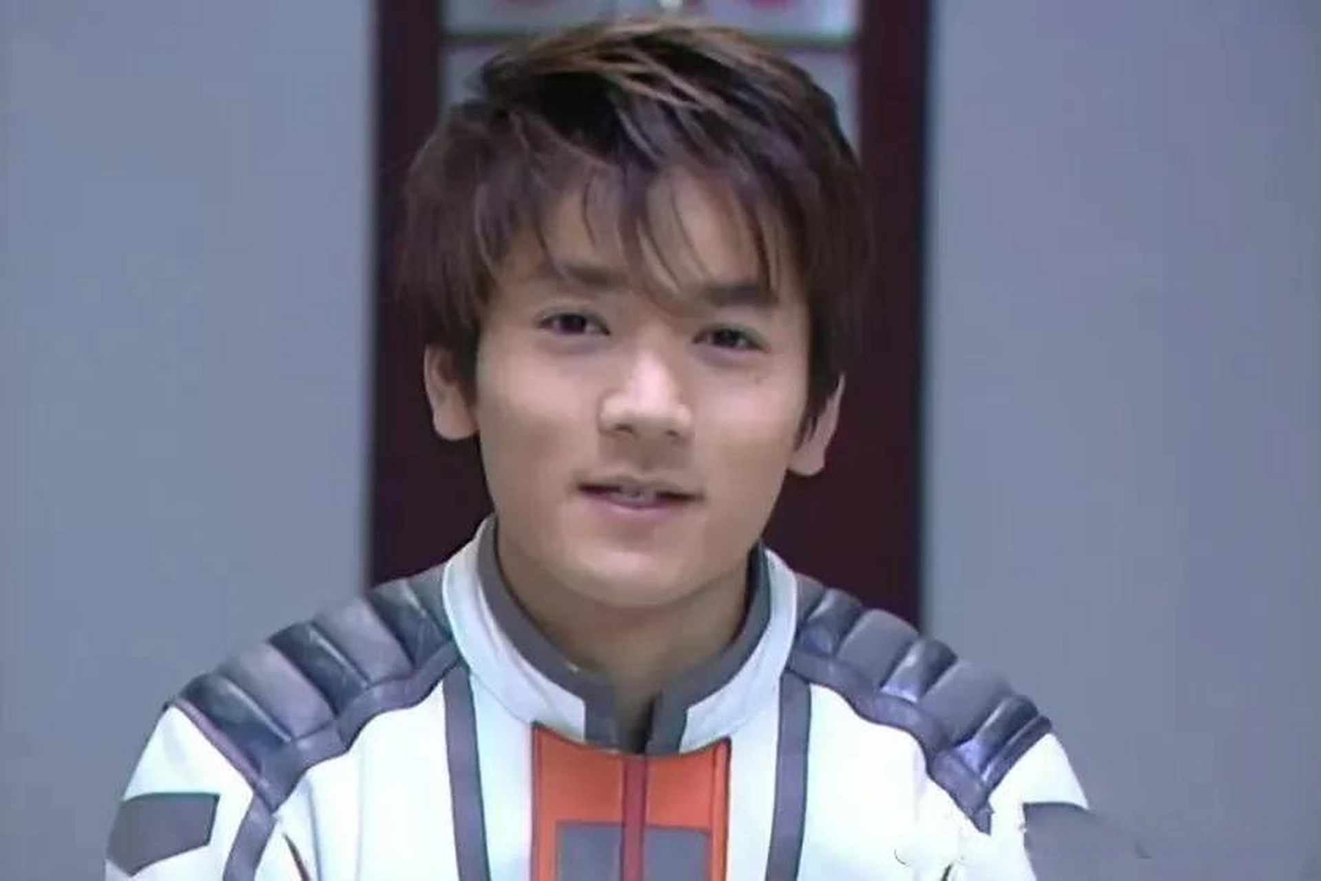 长野博  迪