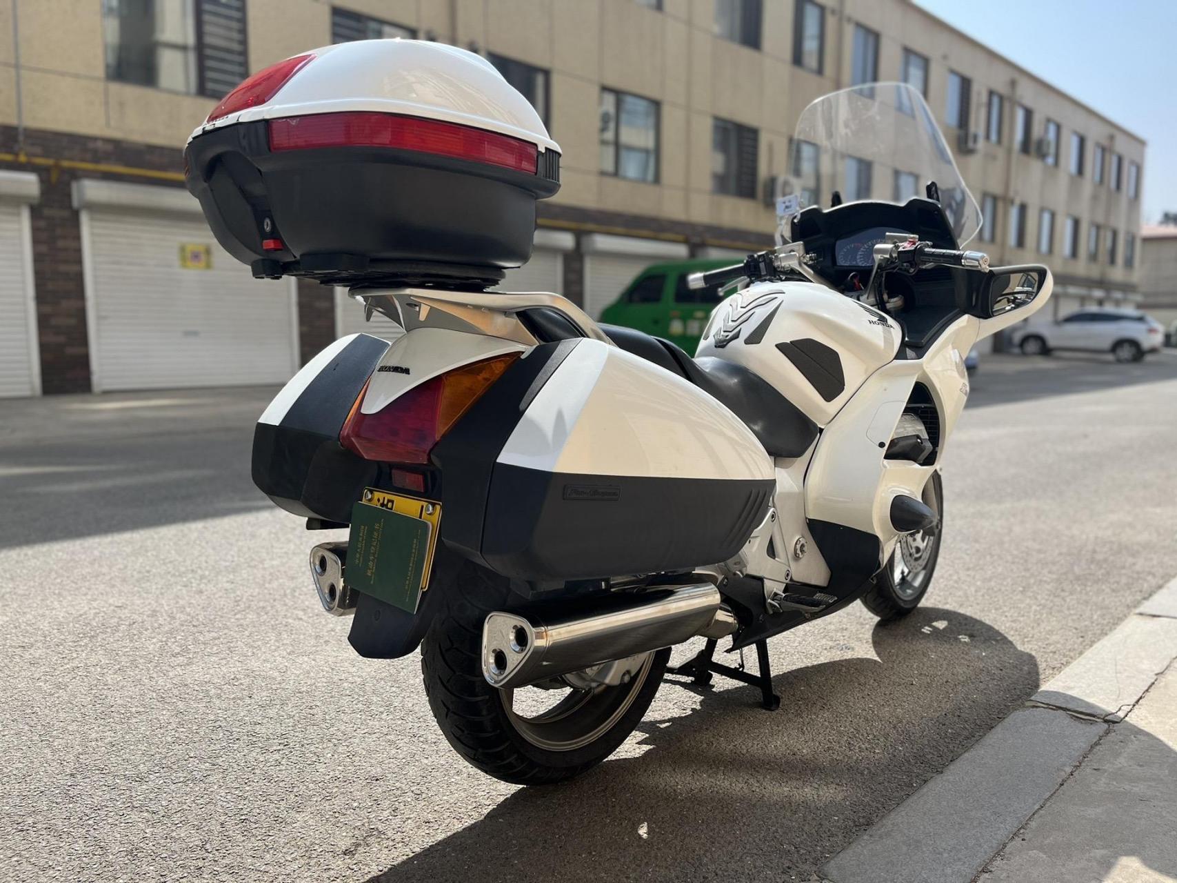 本田小金翼st1300,精品车况.