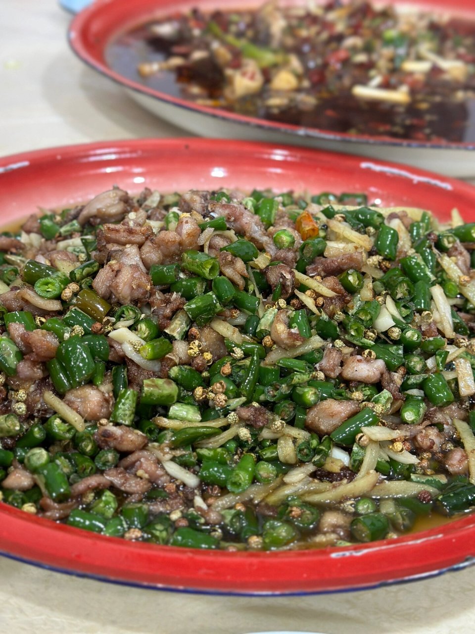 美食日记〕重庆美食名片之璧山兔来凤鱼 - 霸王兔 位置在大渡口