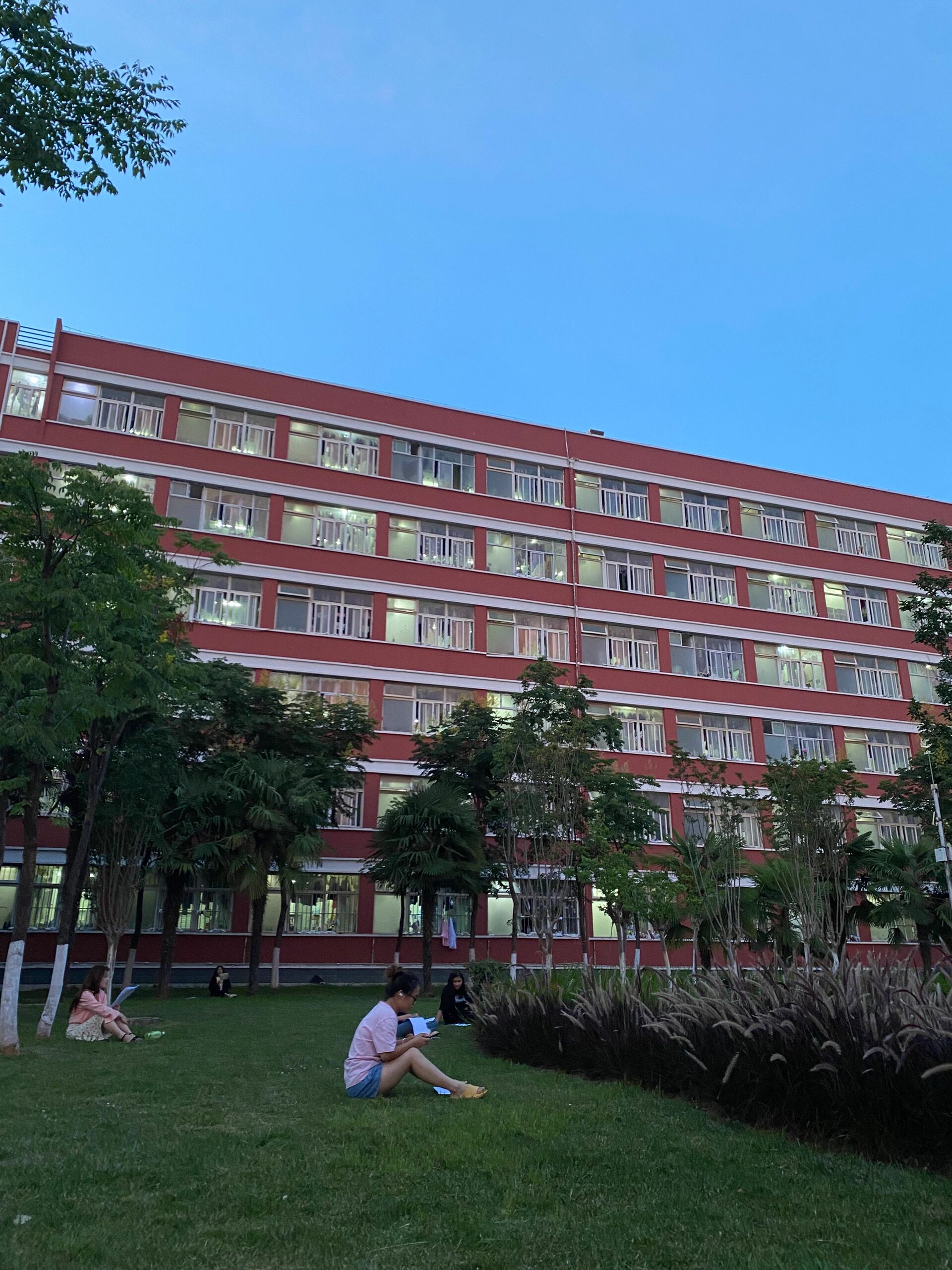 曲靖医学高等专科学校