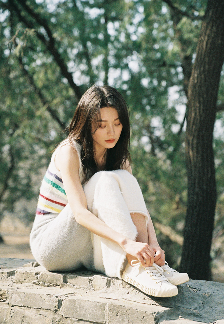 毛林林文艺感户外写真组图