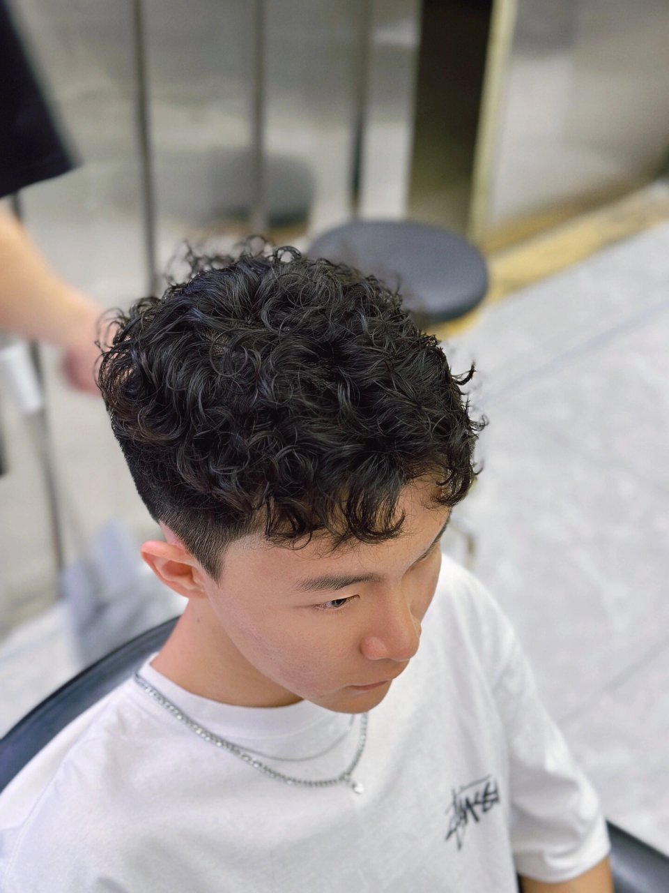 今天浅尝羊毛卷 男生也可以烫羊毛卷 不要担心理发店翻车了!