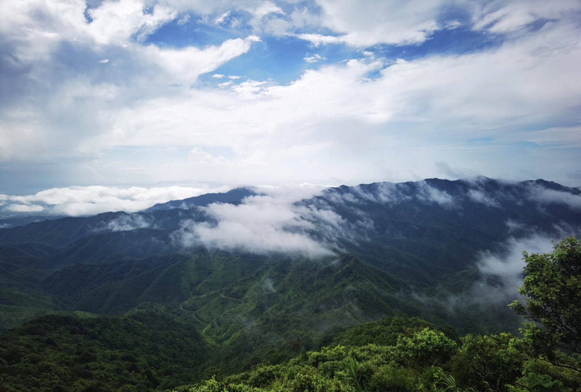 佛山爬山徒步/佛山第一峰高明皂幕山 导航:皂幕山旅游风景区坑美入口